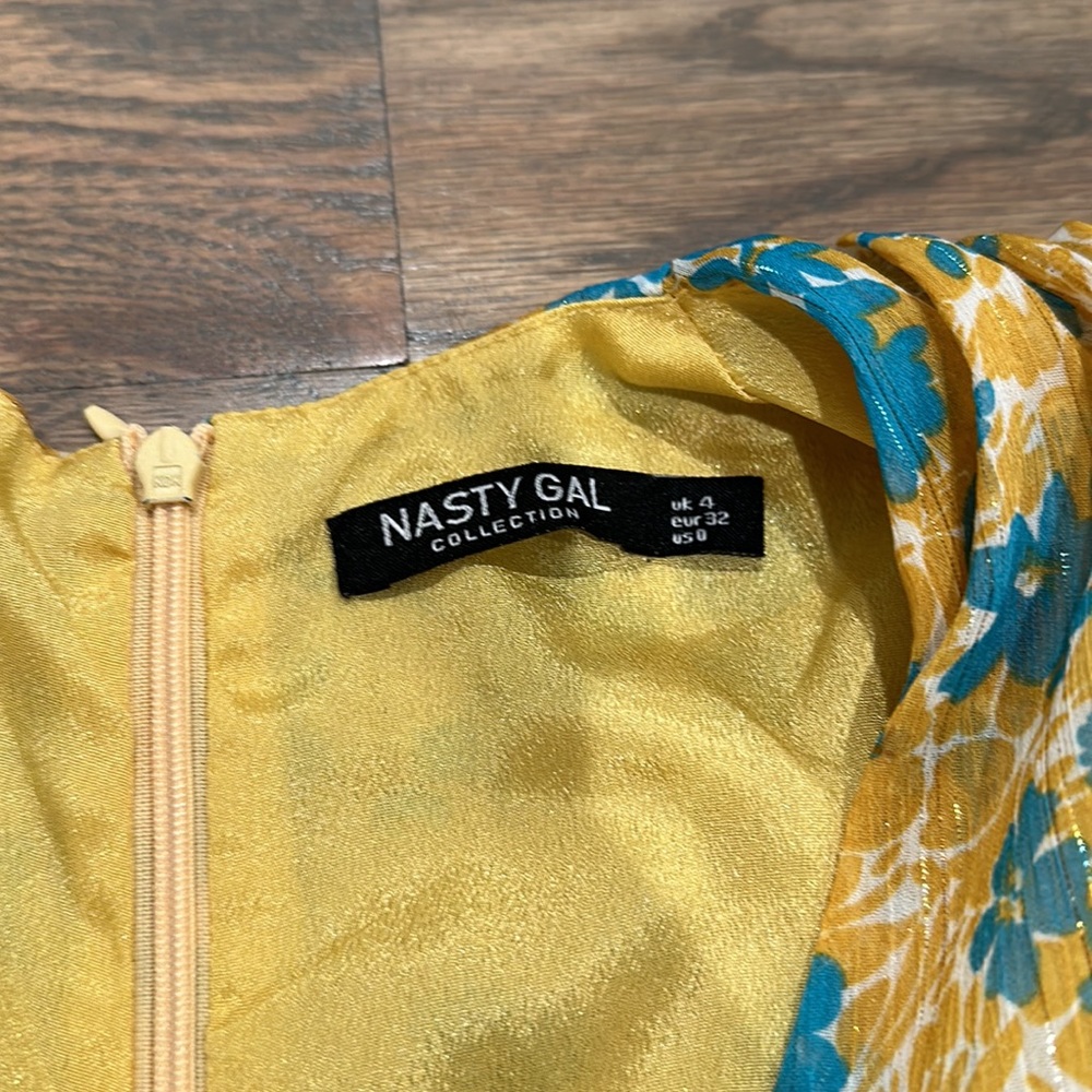 NASTYGAL romper :) - Picture 7 of 7
